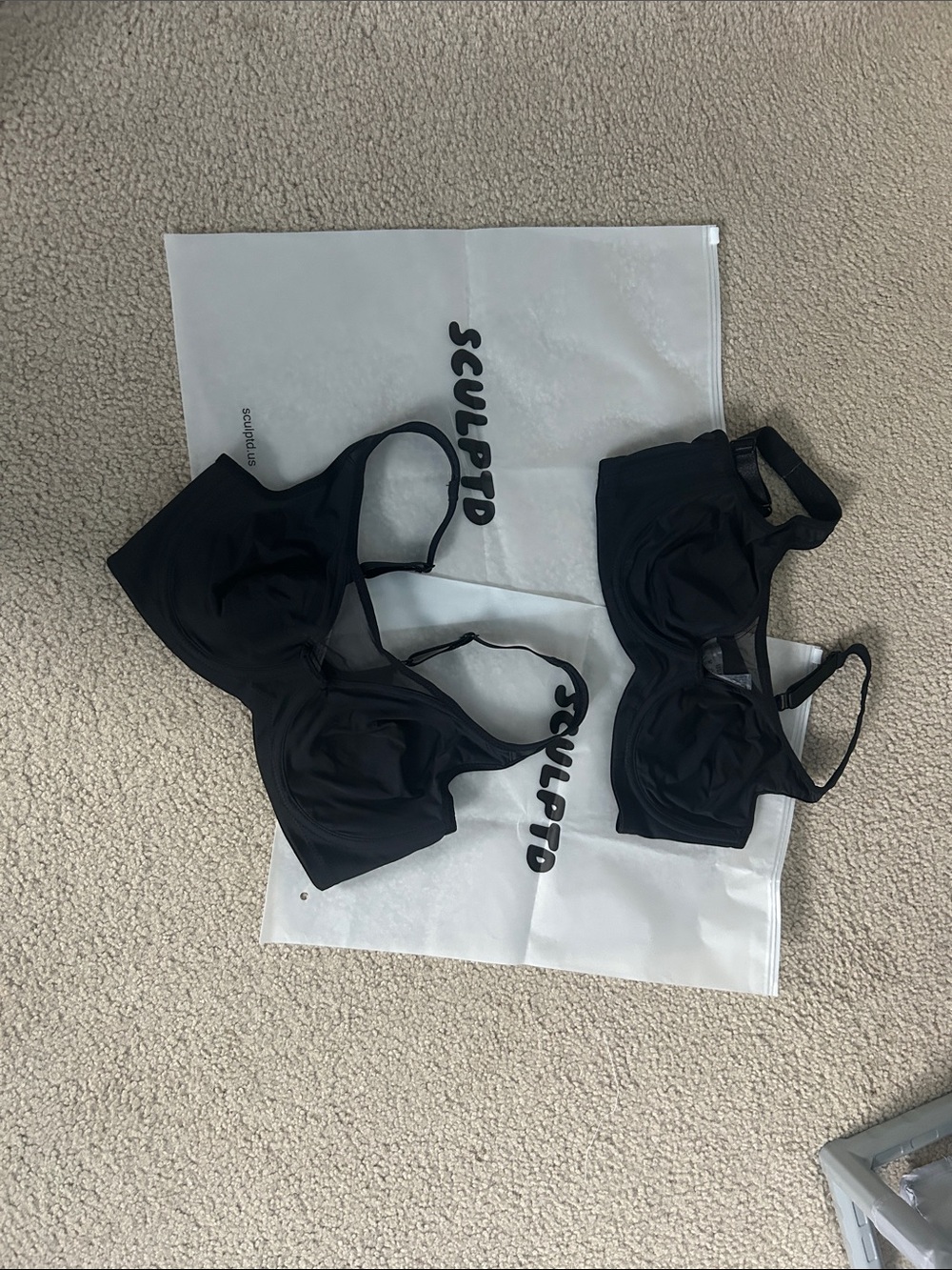 Smooth Black Wireless Bra - Lightweight Everyday Support Brand New